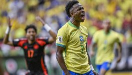 詹姆斯复出状态差！攻防失衡，湖人陷入危机.