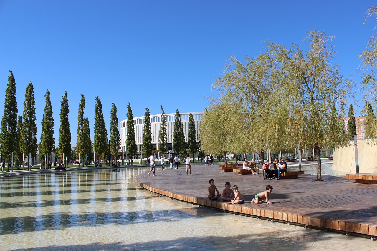 西甲第7輪巴塞羅那1-2皇家馬德裏 法蒂成最年輕國家德比進球者.